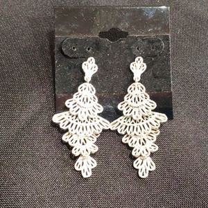 Client Isabel Queens lace earrings